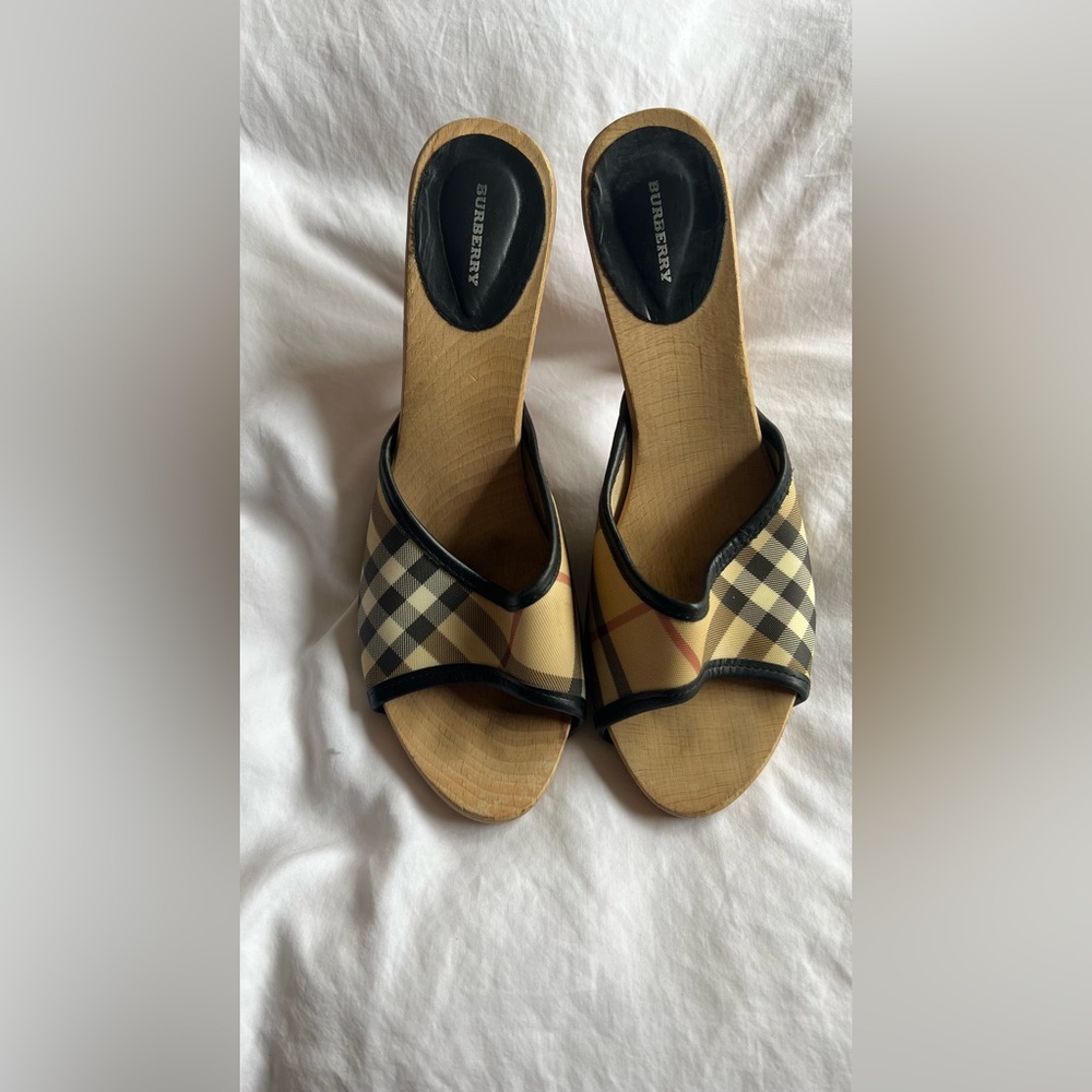 Women Burberry Clog